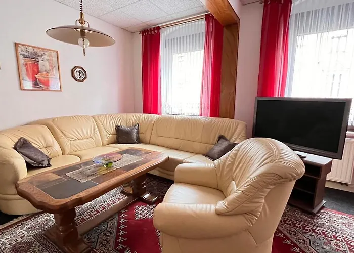 Neumann A.d. Porzellan-manufaktur *